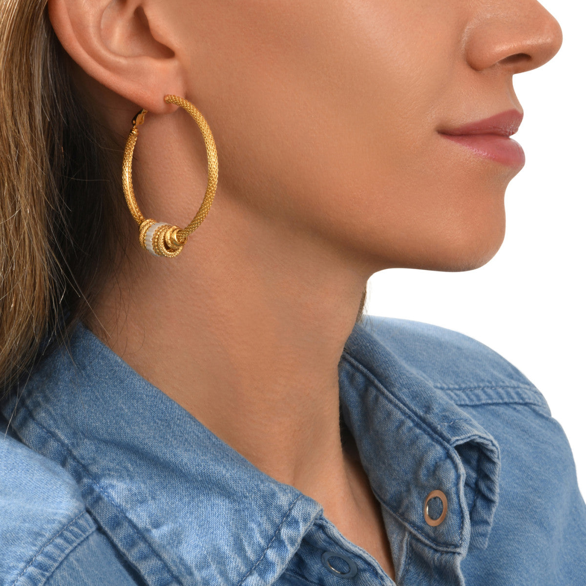 Grandes boucles d'oreilles créoles Alicudi en métal doré et perles du Japon - blanc Blanc