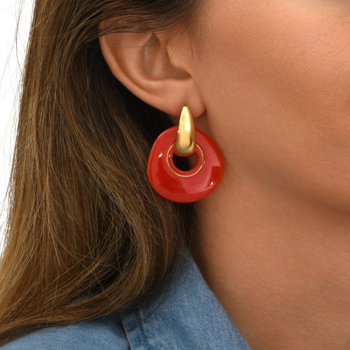 Boucles d'oreilles à tiges percées rondes Masseria en résine - corail Corail