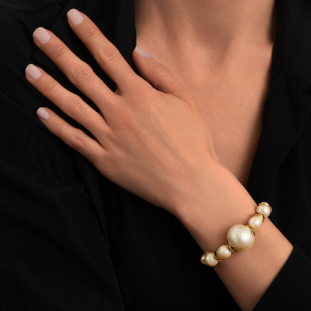 Bracelet fin réglable Lucy en métal doré à l'or fin et perles de coton - blanc Blanc