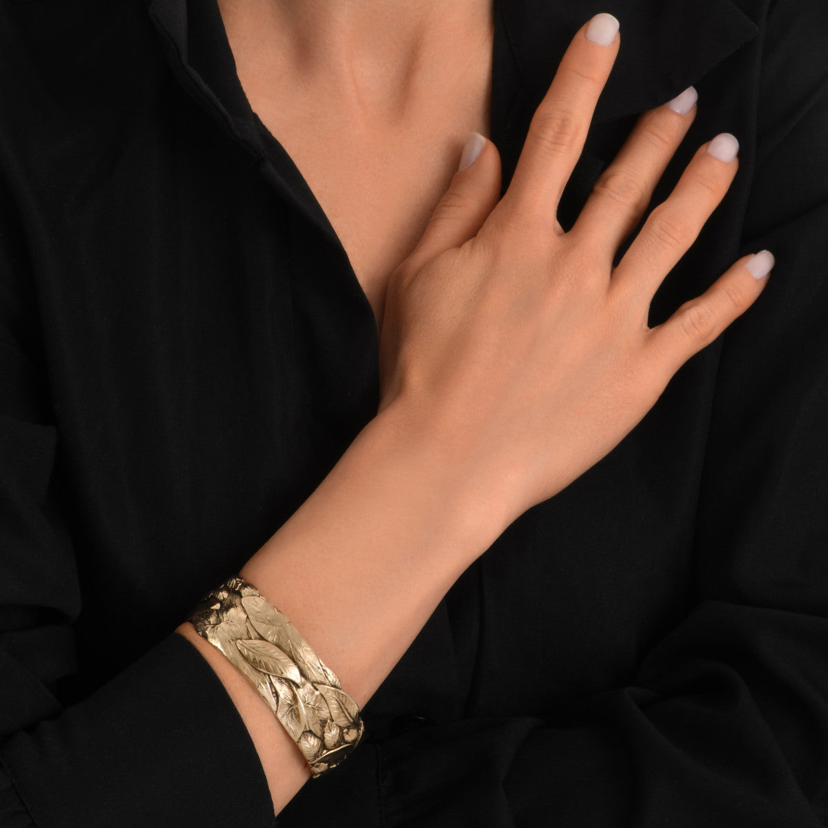 Bracelet manchette ajustable Lucy en métal doré à l'or fin - doré Blanc