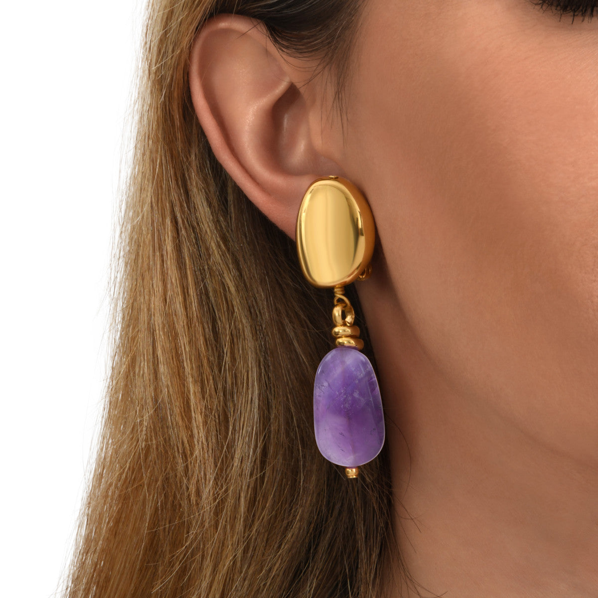 Petites boucles d'oreilles clips Loulou en métal doré et améthyste - violet Amethyste