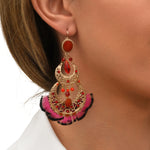 Boucles d'oreilles dormeuses pendantes Alizia plumes et perles - fuchsia Rose rouge