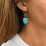Boucles d'oreilles dormeuses Noto en métal ruthénium nacre et turquoise composite - bleu Ruthenium turquoise