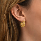 Petites boucles d'oreilles créoles Betty en métal doré ciselé - doré Dore