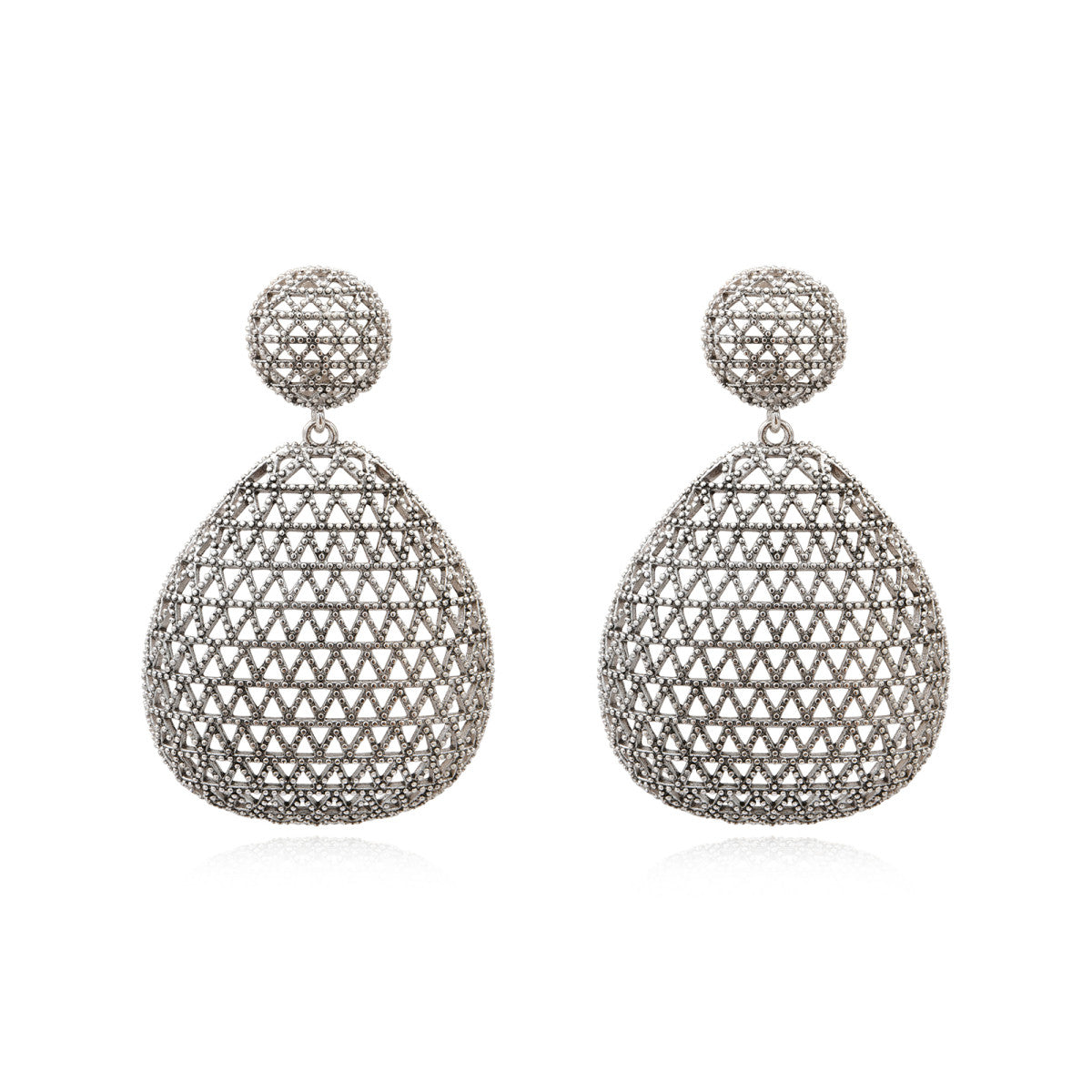 Boucles d'oreilles pendantes percées Betty en métal argenté ciselé - argenté Argent