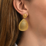 Boucles d'oreilles pendantes percées Betty en métal doré ciselé - doré Dore