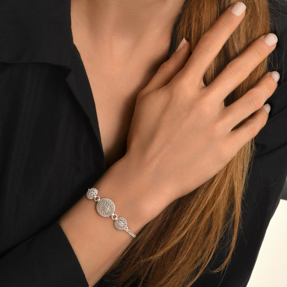 Bracelet Betty réglable en métal coloré argent ciselé - argenté Argent