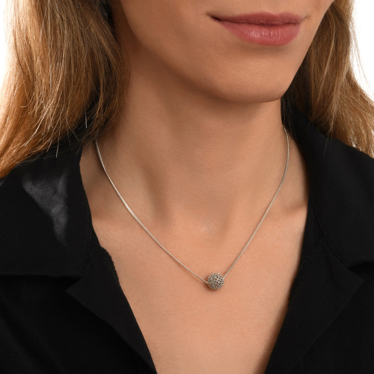 Collier fin petit pendentif Betty en métal coloré argent - argenté Argent