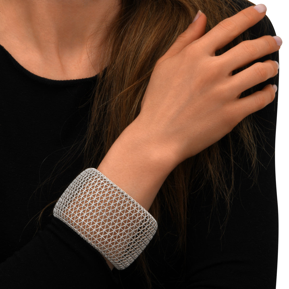 Bracelet manchette large Betty en métal coloré argent ciselé - argenté Argent