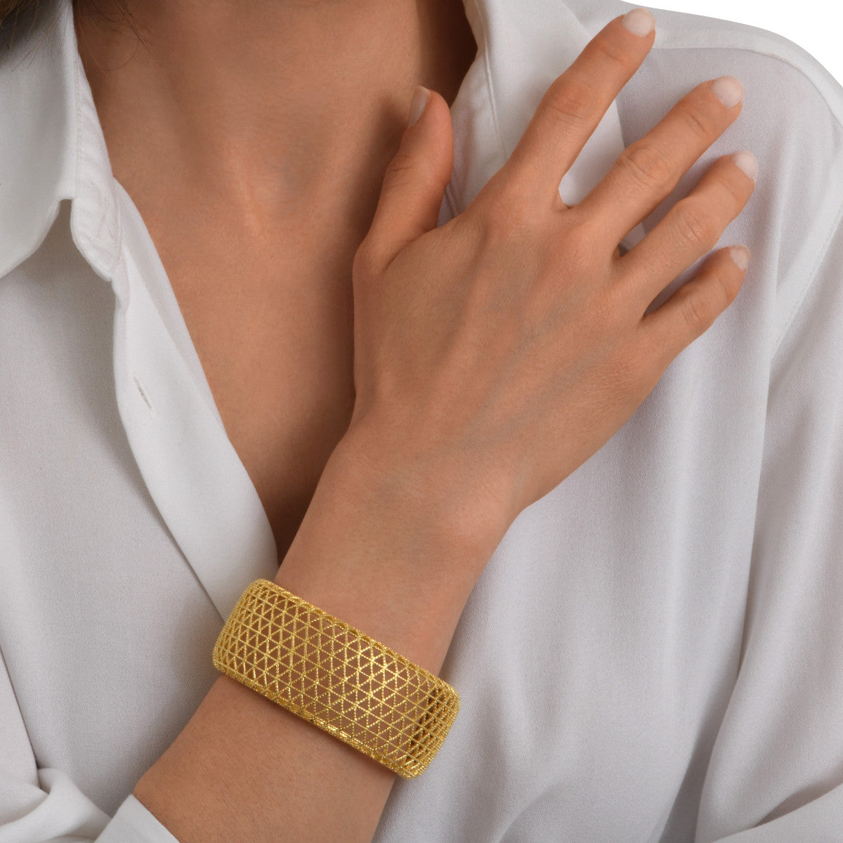 Bracelet manchette Betty en métal doré à l'or fin ciselé - doré Dore