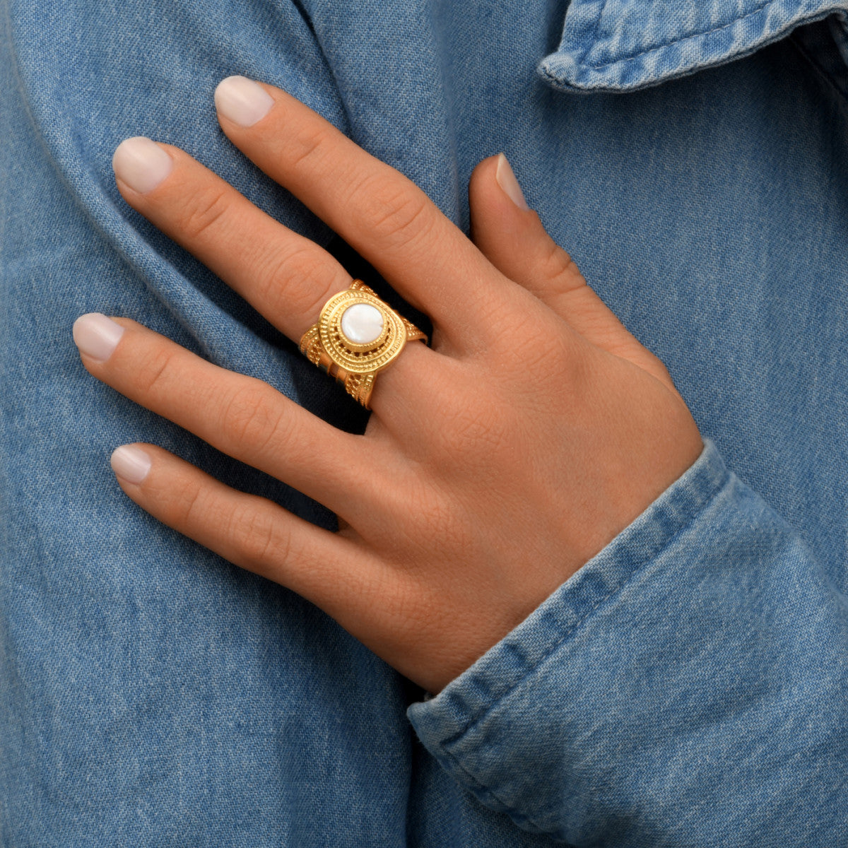 Bague ajustable métal doré et Nacre taille medium NOOR| Doré Nacre Nacre