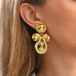Boucles d'oreilles clips Gloria résine métallisée et cristaux - doré Dore