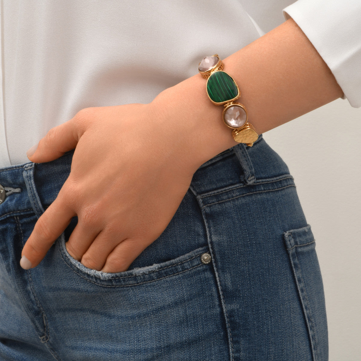 Bracelet réglable Noto en métal doré et cabochons colorés - vert Vert