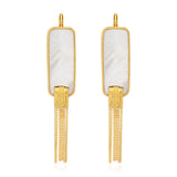 Boucles d'oreilles dormeuses Ashanti en nacre rectangulaire et chaînes - blanc Nacre