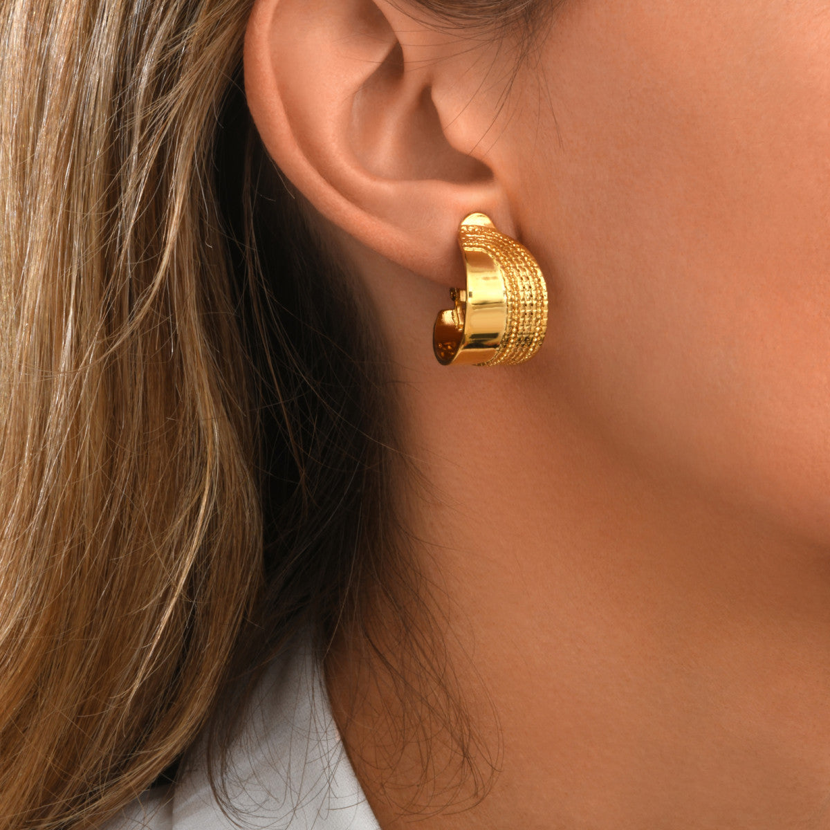 Boucles d'oreilles clip créoles Ashanti en métal  - doré Dore