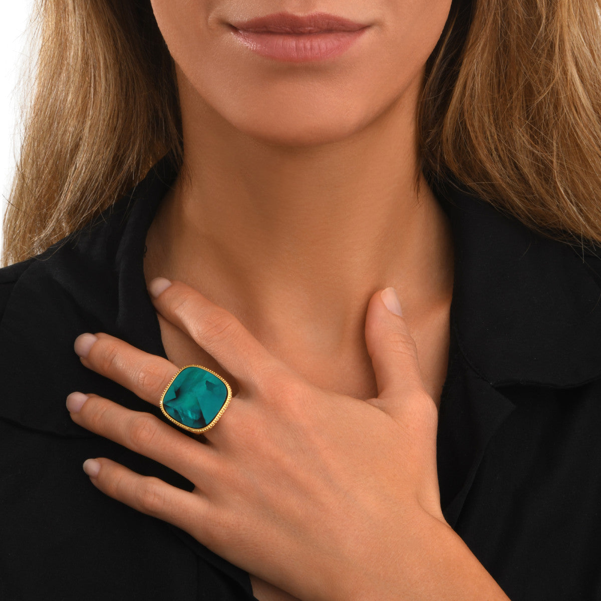 Bague Ashanti ajustable en nacre carrée et métal - turquoise vert - taille M Turquoise vert