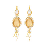 Boucles d'oreilles dormeuses Océane nacre, goutte dorée et perles - blanc Blanc