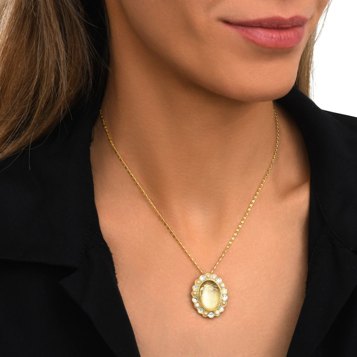 Collier Océane chaine dorée, pendentif ovale et strass blancs - blanc Blanc