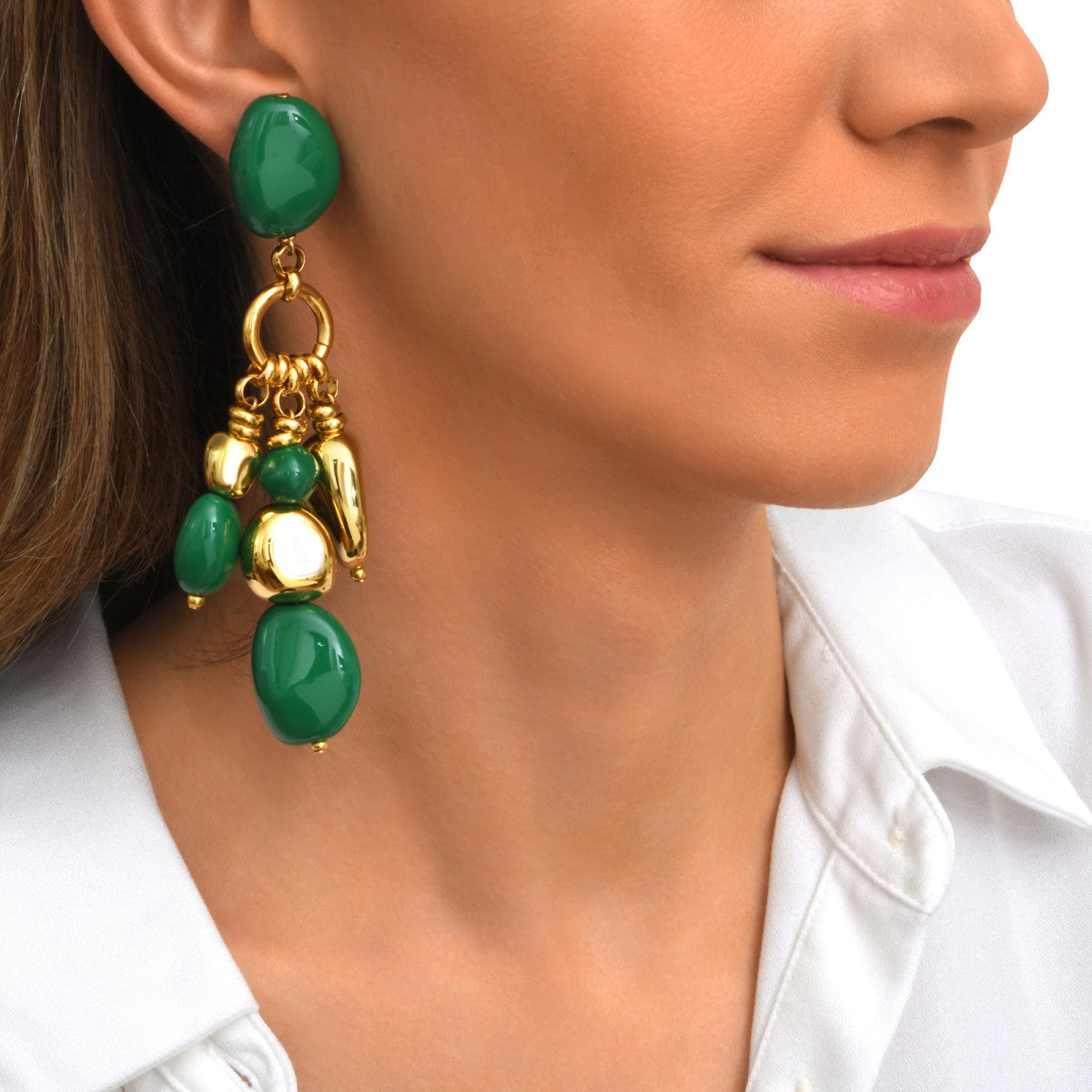 Boucles d'oreilles clip Loulou en résine métallisée verte et dorée, composition multiple - vert Vert or