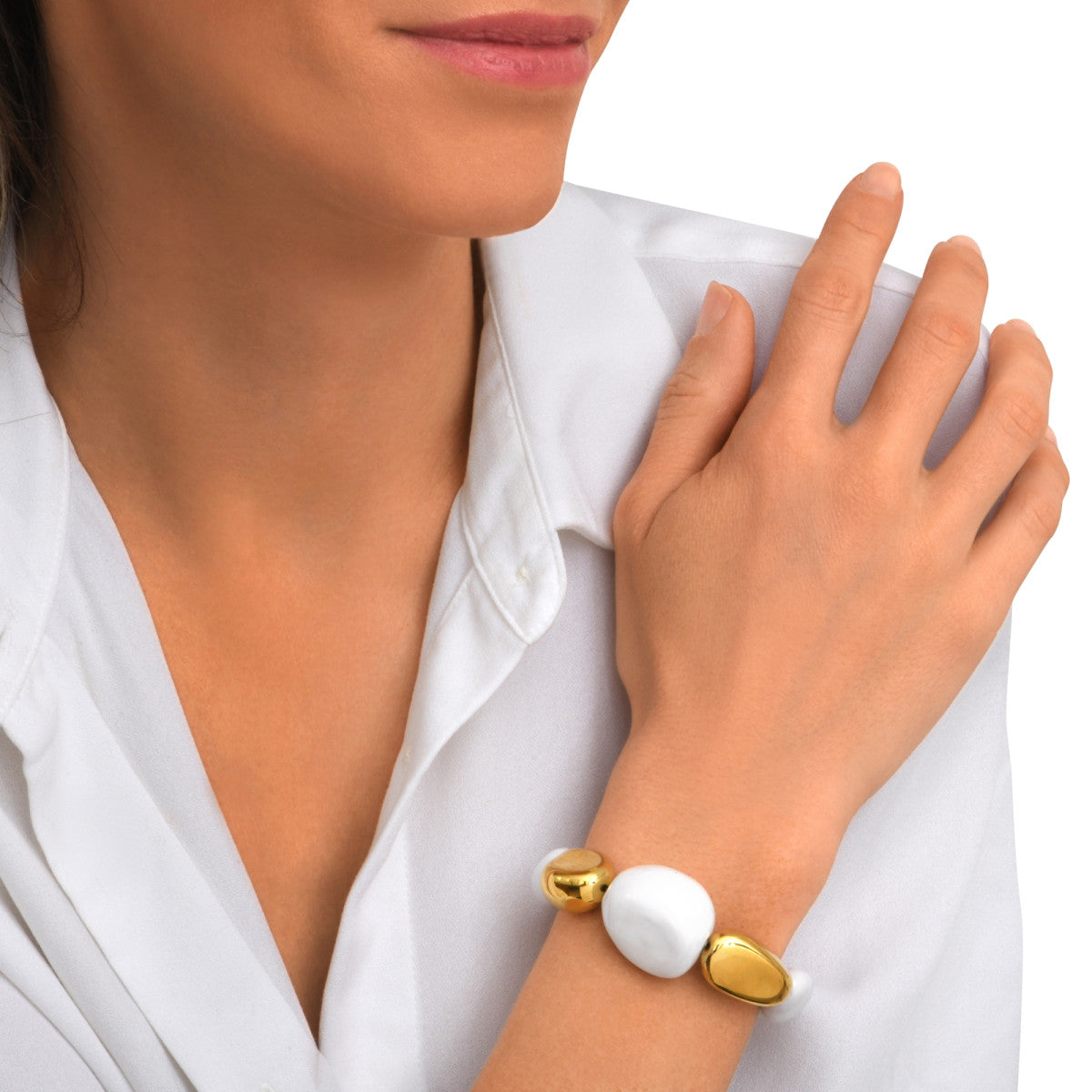 Bracelet Loulou à cabochons blancs et dorés en résine métallisée émaillée - blanc Or blanc