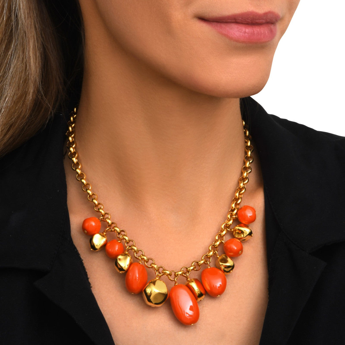 Collier Loulou à chaîne dorée à larges maillons et éléments orangés en résine métallisée - orange Orange or