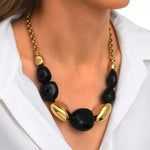 Collier Loulou court à chaîne dorée et cailloux en résine métallisée noire et dorée - noir Noir or