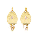 Boucles d'oreilles dormeuses Dakota en métal doré perles et nacre - blanc Perle de riviere