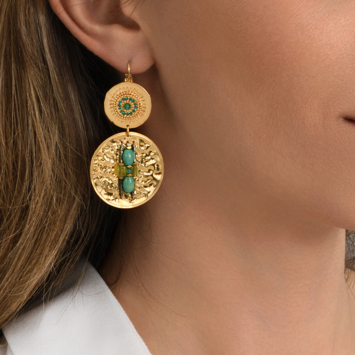 Boucles d'oreilles dormeuses rondes Dakota en métal doré et gemmes - vert Vert