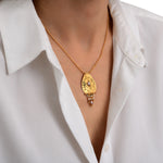 Collier pendentif Dakota en métal doré martelé et perles de rivière - blanc Perle de riviere
