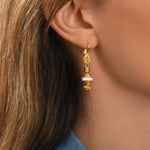 Boucles d'oreilles dormeuses Alicudi en métal doré et émail - blanc Blanc