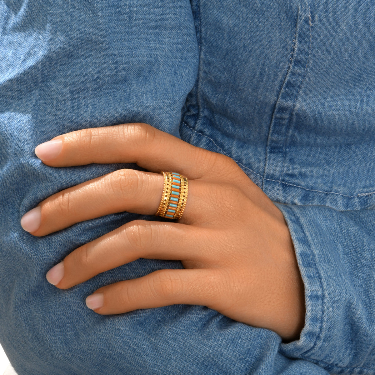 Bague ajustable Alicudi en métal doré à l'or fin et perles du Japon taille M - bleu Turquoise corail