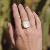 Bague ajustable carrée Ashanti – blanche