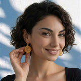 Boucles d'oreilles dormeuses rondes Betty - dorées