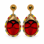 Boucles d'oreilles clips dorées à plumes naturelles rouges, cuir doré, cristal et perles du Japon, collection Fujita
