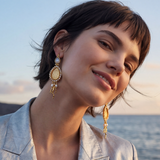 Boucles d'oreilles dormeuses goutte et perle Océane – blanches