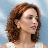 Boucles d’oreilles fines clips Positano - nacre grise
