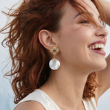 Boucles d'oreilles clips pendantes Positano - blanches
