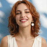 Boucles d'oreilles dormeuses pendantes Positano - blanches
