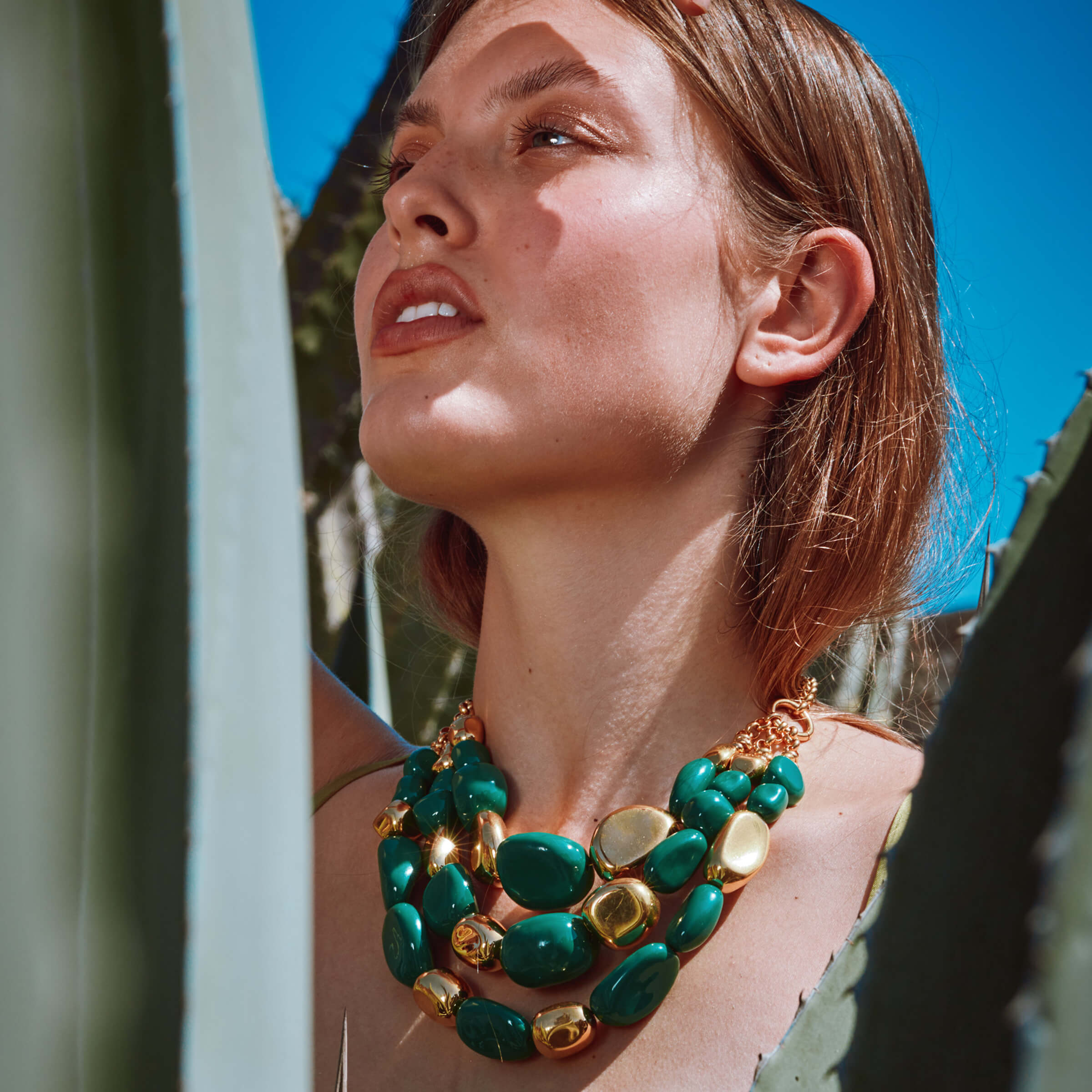 Collier loulou vert et doré multirangs